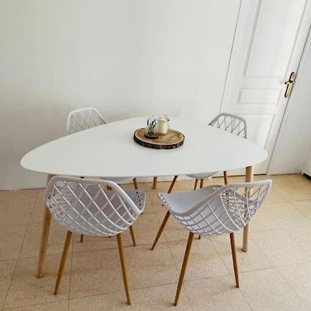 Logement A 10 Minutes A Pied De La Gare Centre Awinion Zewnętrze zdjęcie